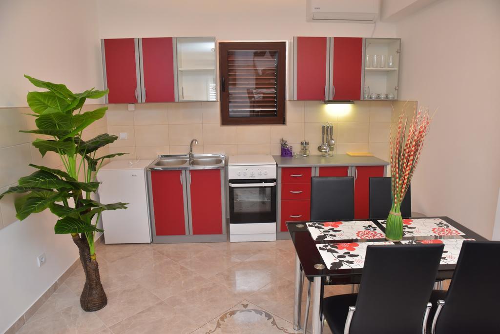 Apartmani Centar Igalo Herceg Novi Ngoại thất bức ảnh