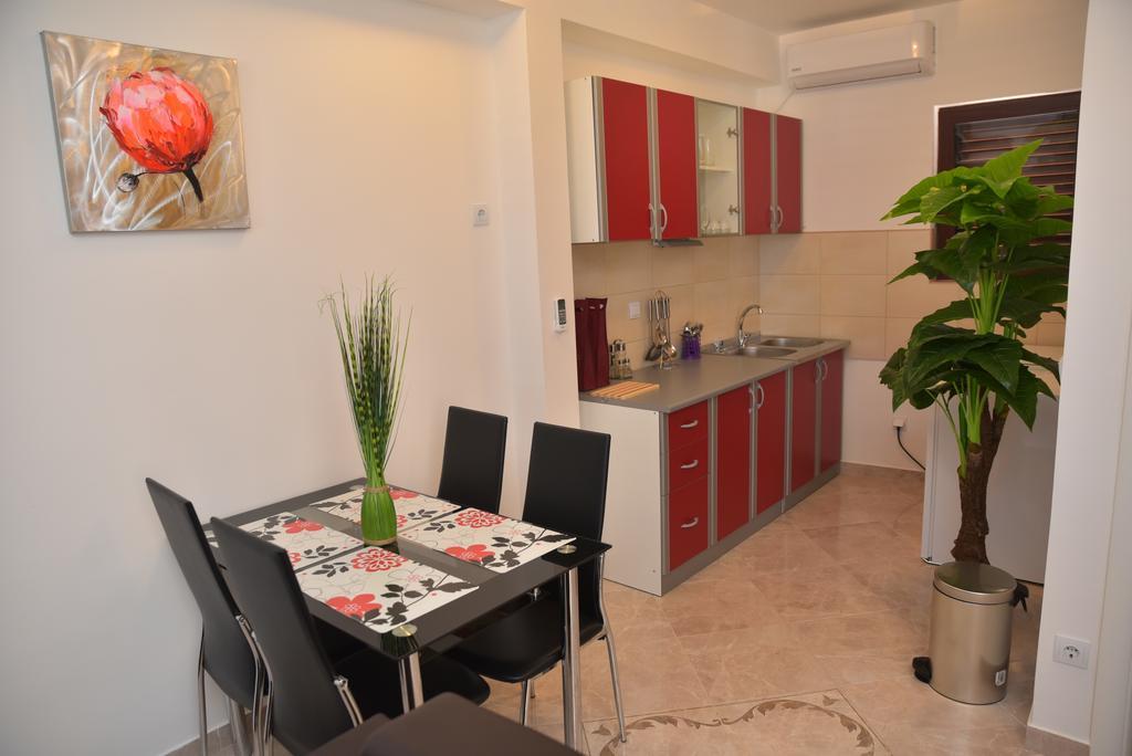 Apartmani Centar Igalo Herceg Novi Ngoại thất bức ảnh